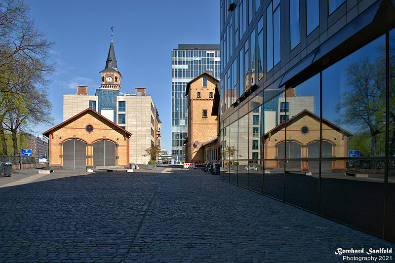 Engine Shed - Rheineauhafen Cologne - Bernhard Saalfeld